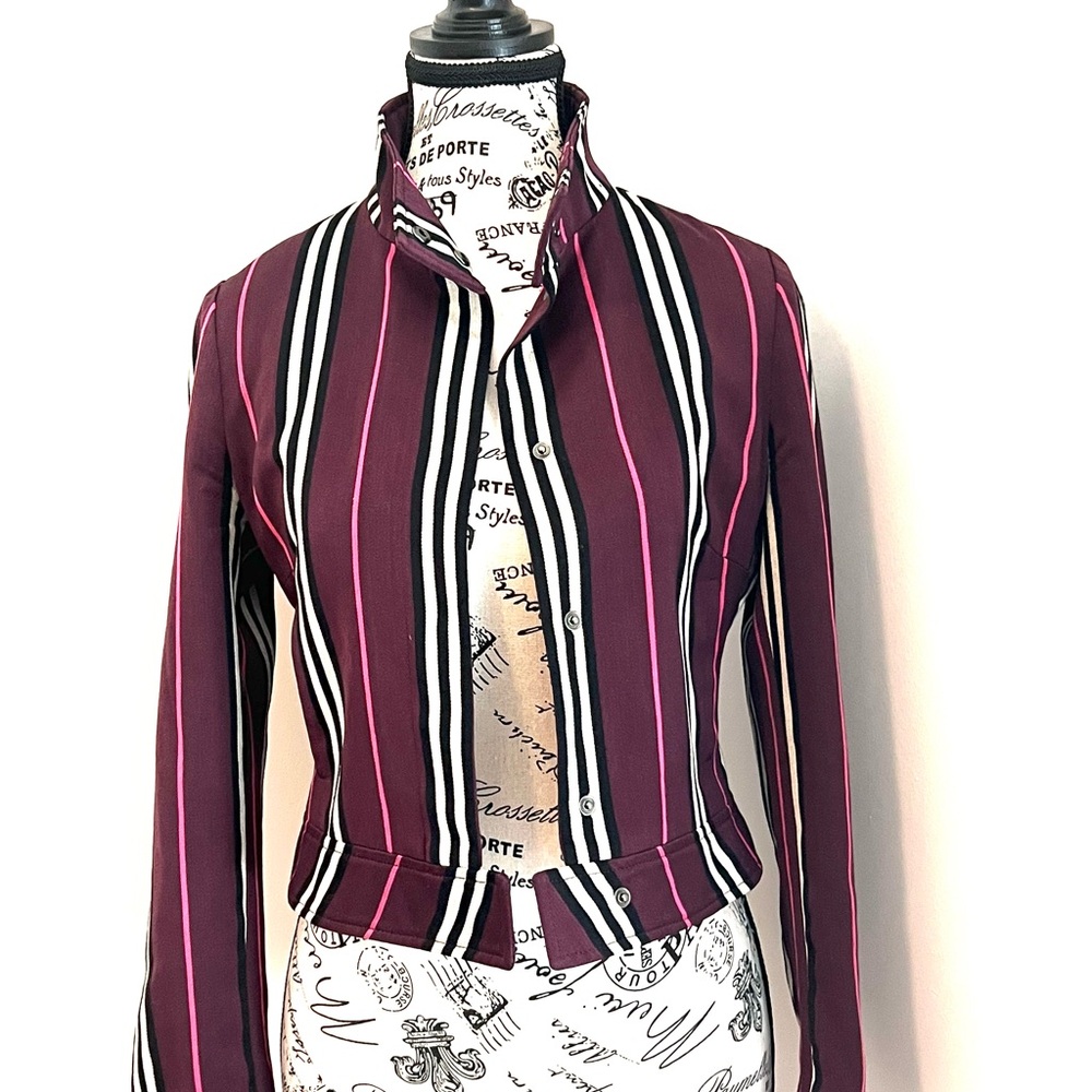Burberry Cropped Jacket